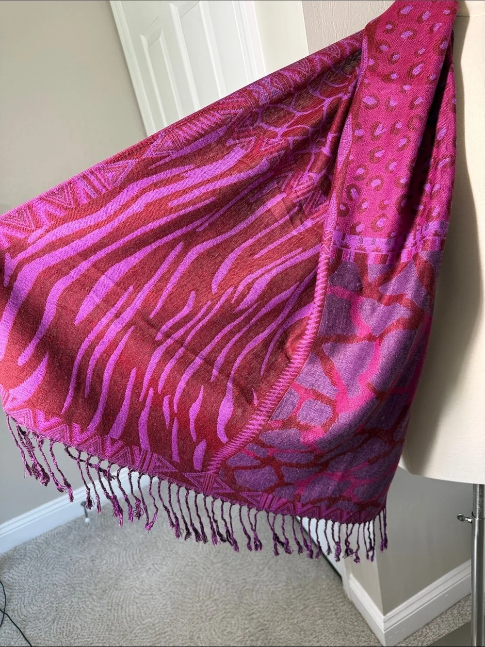 Collection 18 pink and purple pattern block animal print scarf/shawl